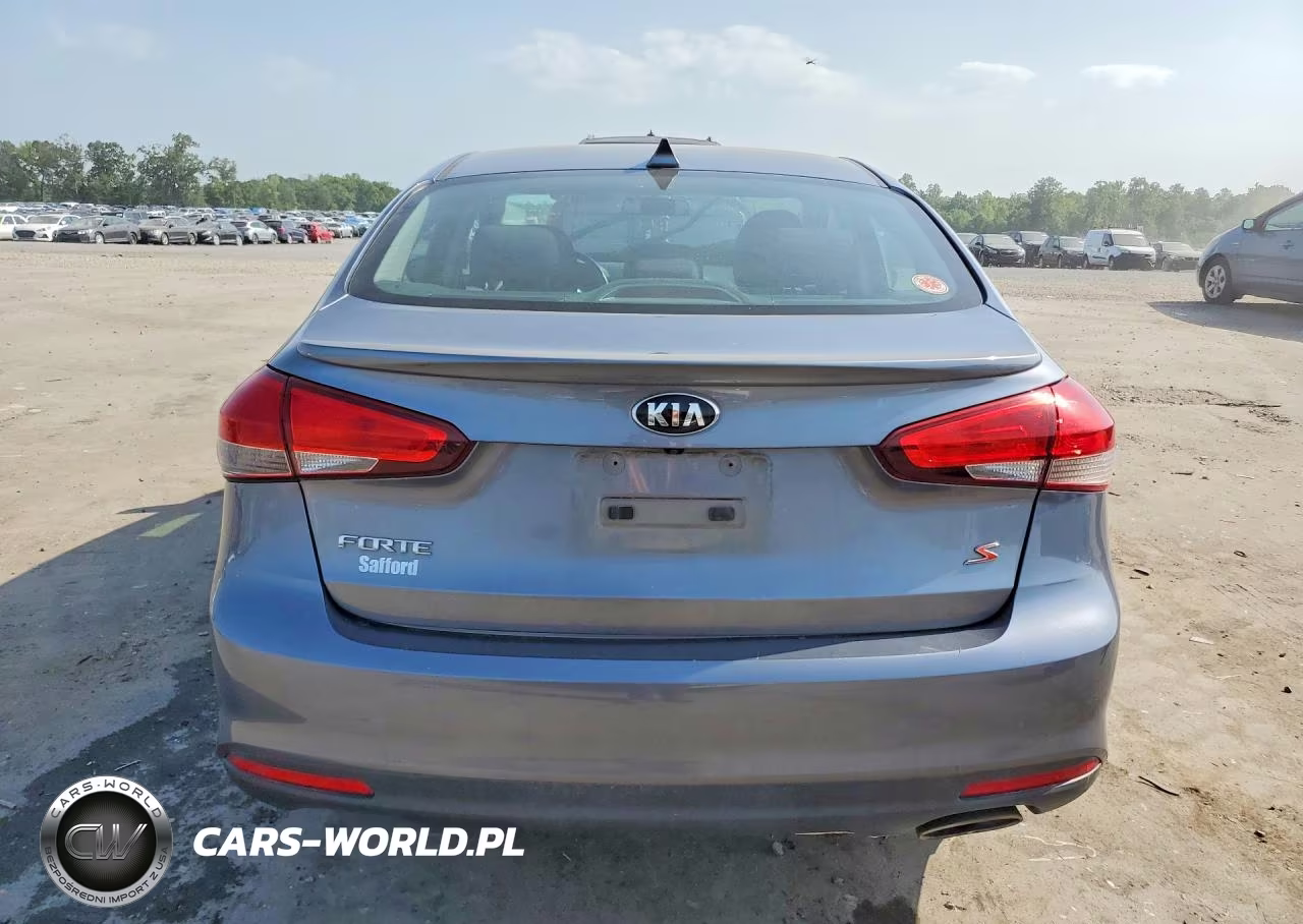 2018 Kia Forte S VIN:3KPFL4A71JE250926 - 6