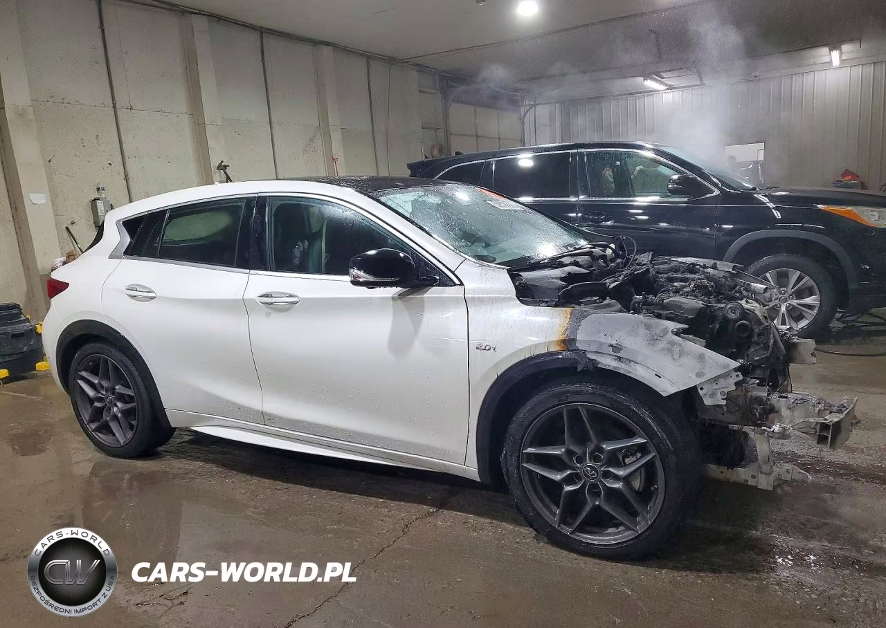 2017 Infiniti Qx30 Base-Luxury-Premium-Sport VIN:SJKCH5CP0HA031294 - 4