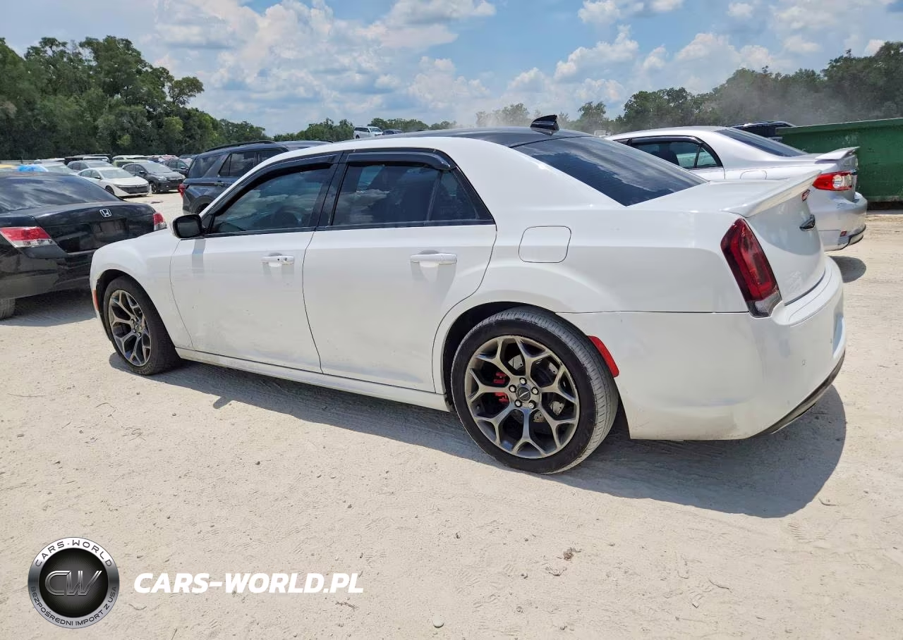 2017 Chrysler 300 S VIN:2C3CCABT2HH650185 - 2