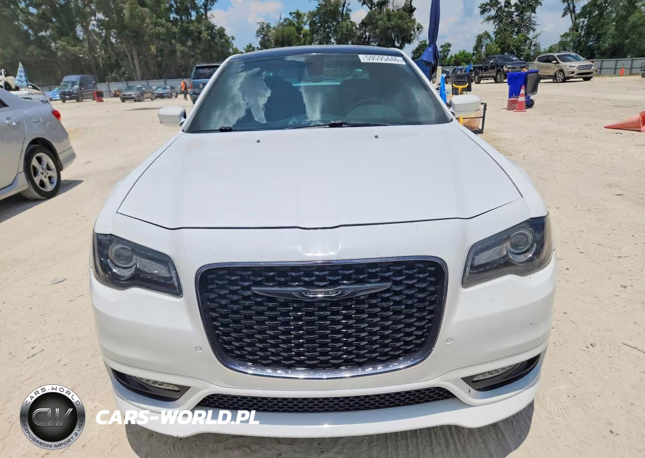 2017 Chrysler 300 S VIN:2C3CCABT2HH650185 - 5