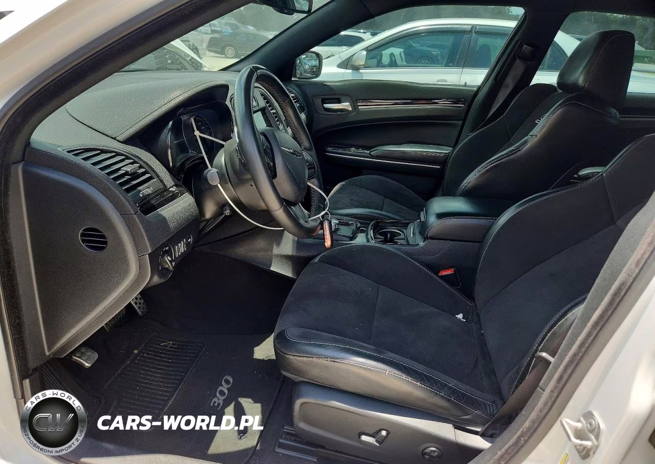 2017 Chrysler 300 S VIN:2C3CCABT2HH650185 - 7