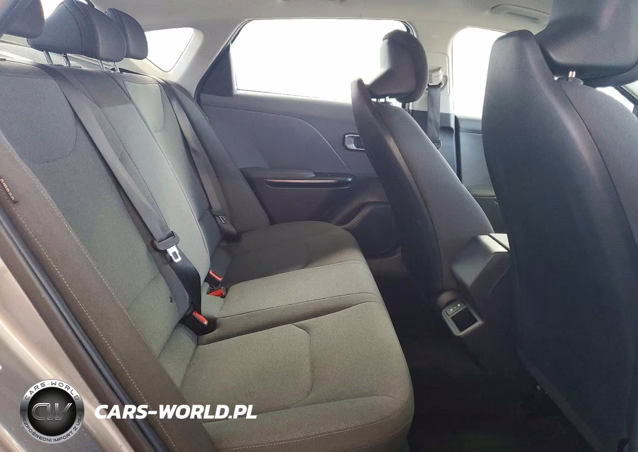 2025 Kia K4 Lxs VIN:3KPFT4DEXSE079668 - 10