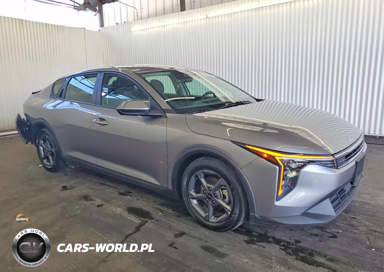 2025 Kia K4 Lxs VIN:3KPFT4DEXSE079668 - 4