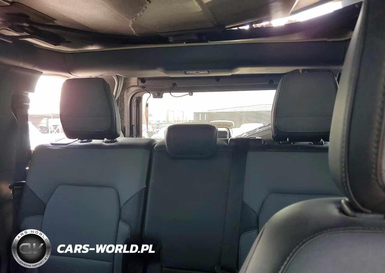 2022 Ford Bronco Base VIN:1FMEE5DH7NLB58678 - 10