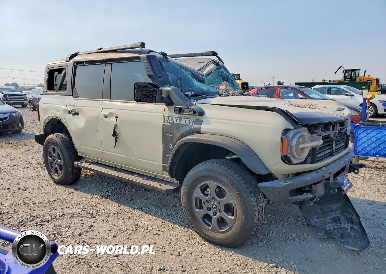 2022 Ford Bronco Base VIN:1FMEE5DH7NLB58678 - 4