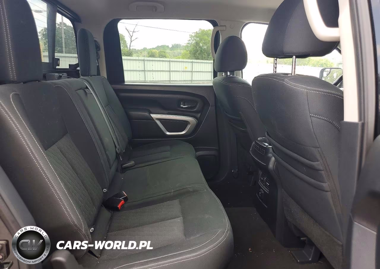 2017 Nissan Titan Sv VIN:1N6AA1E65HN573864 - 10