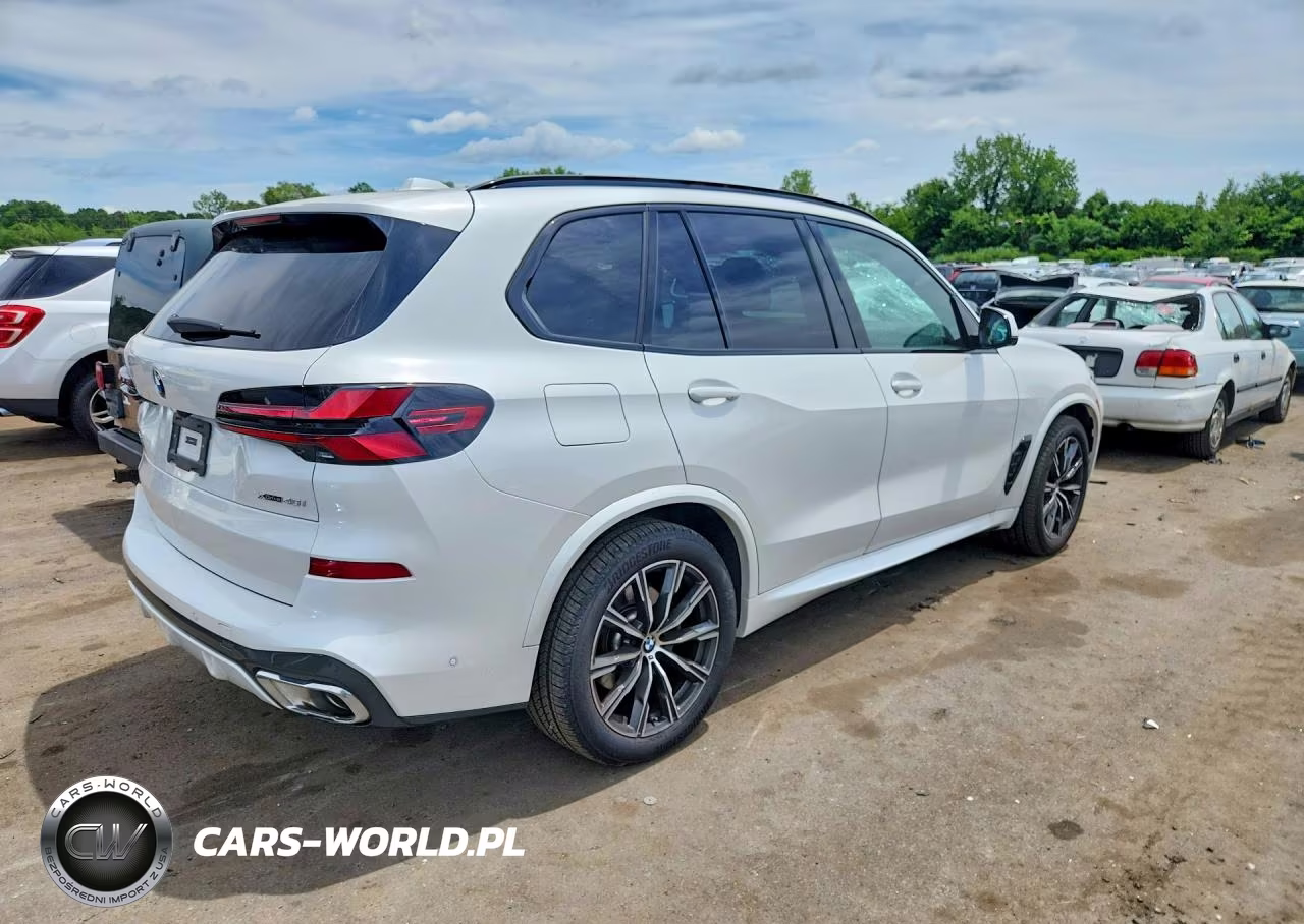 2026 BMW X5 xDrive40I VIN:5UX23EU01T9090393 - 3