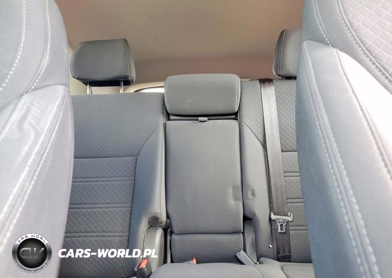 2018 Kia Sorento Lx VIN:5XYPG4A33JG404917 - 10