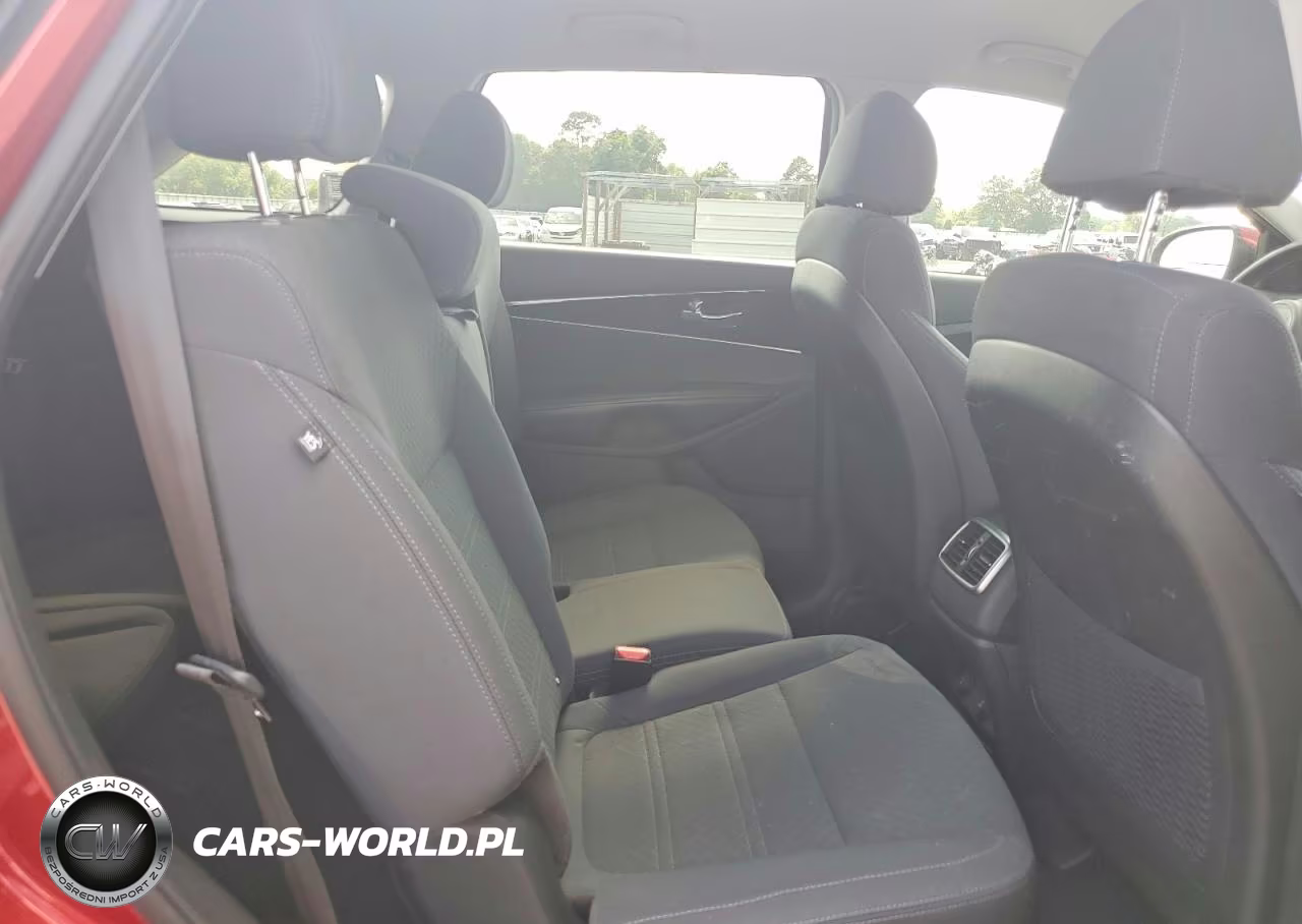2018 Kia Sorento Lx VIN:5XYPG4A33JG404917 - 11
