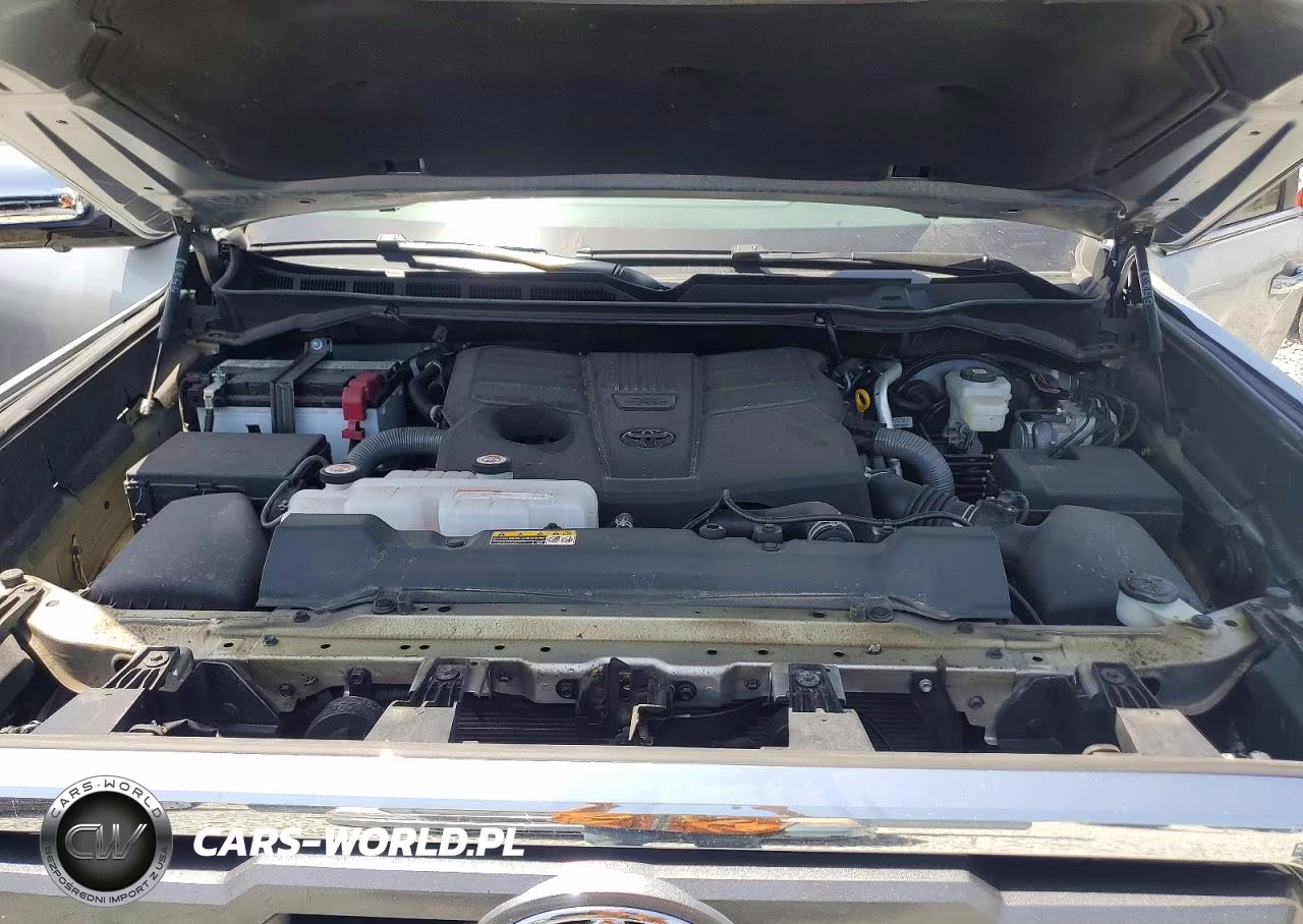2025 Toyota Tundra VIN:5TFMA5DB5SX335501 - 11