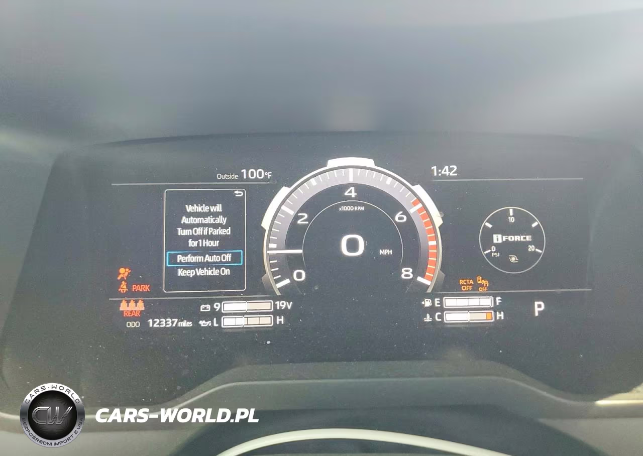2025 Toyota Tundra VIN:5TFMA5DB5SX335501 - 9