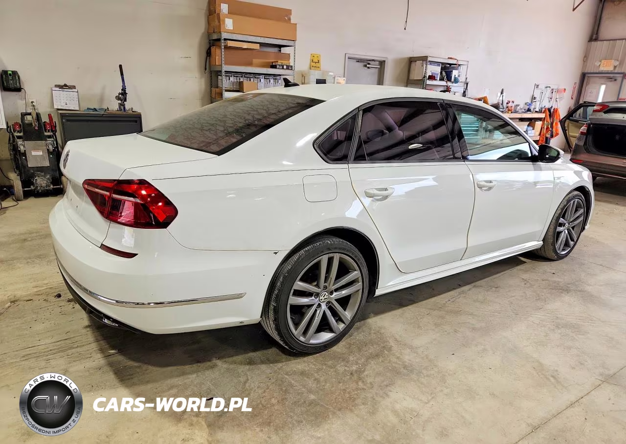 2018 Volkswagen Passat S VIN:1VWAA7A39JC008016 - 3