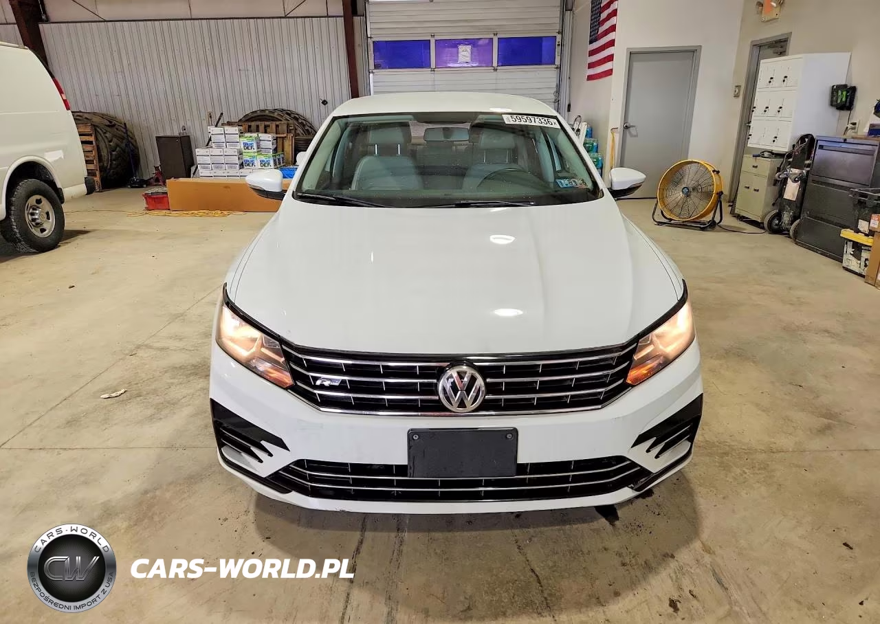 2018 Volkswagen Passat S VIN:1VWAA7A39JC008016 - 5