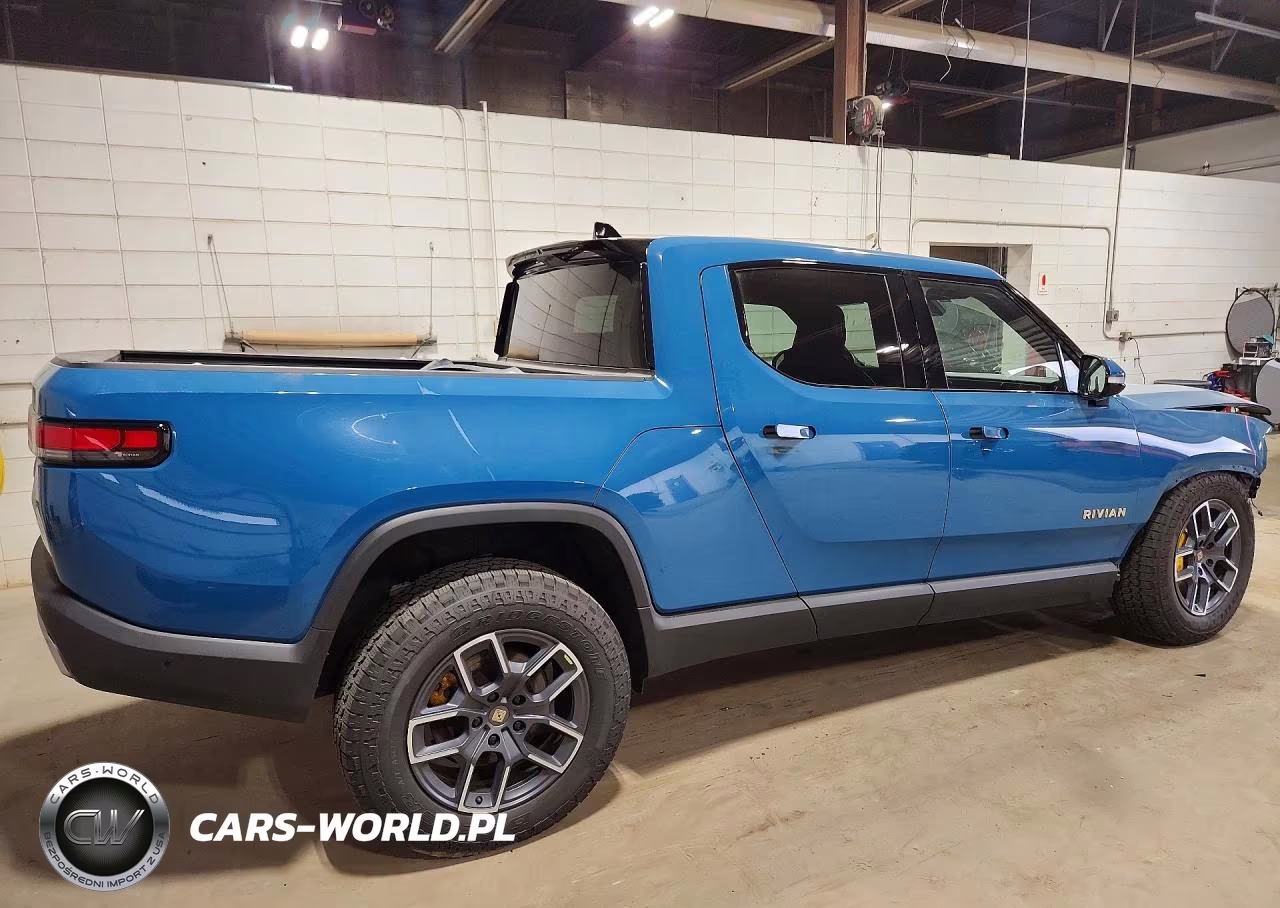 2022 Rivian R1T Launch Edition VIN:7FCTGAAL9NN003619 - 3
