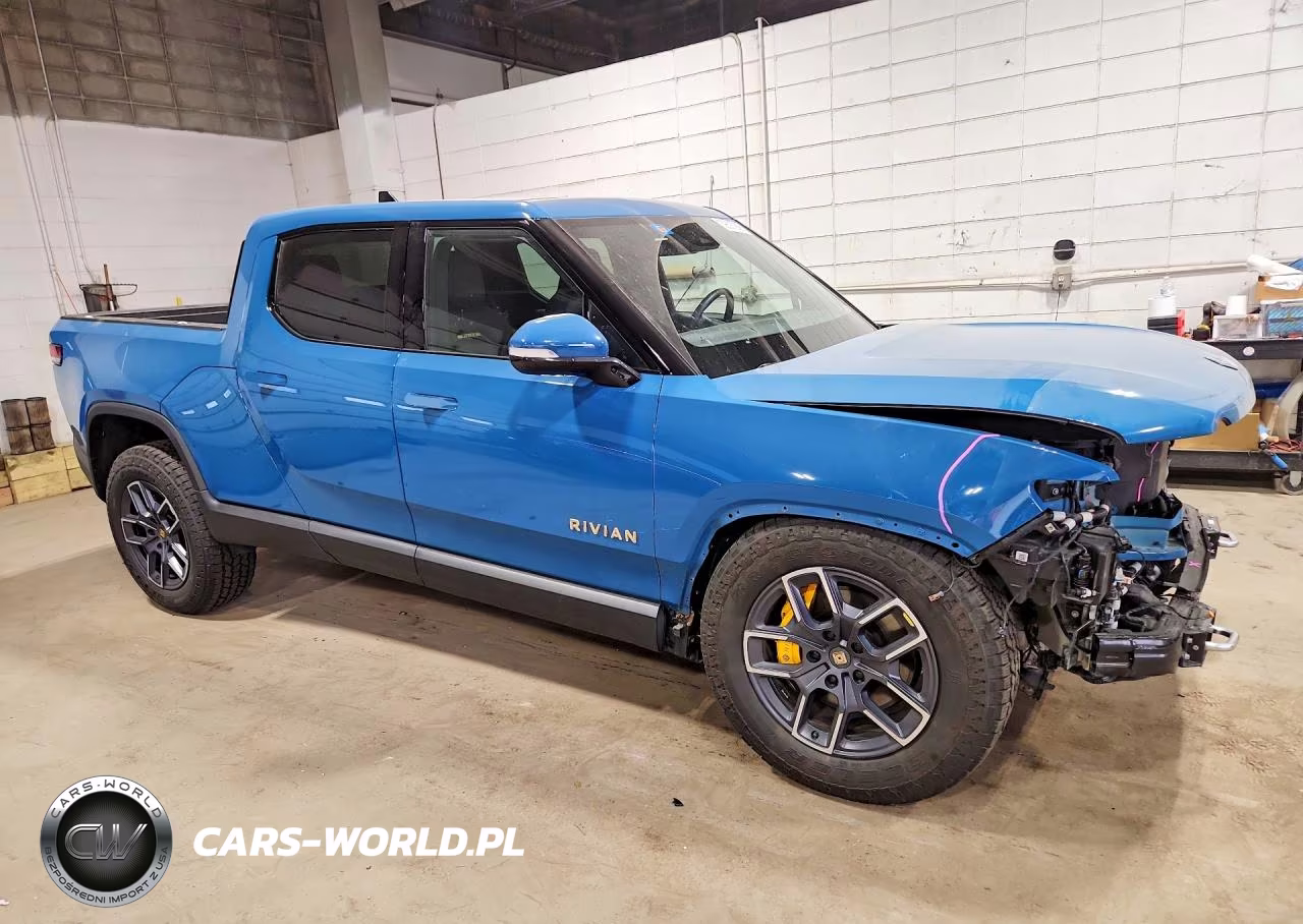 2022 Rivian R1T Launch Edition VIN:7FCTGAAL9NN003619 - 4