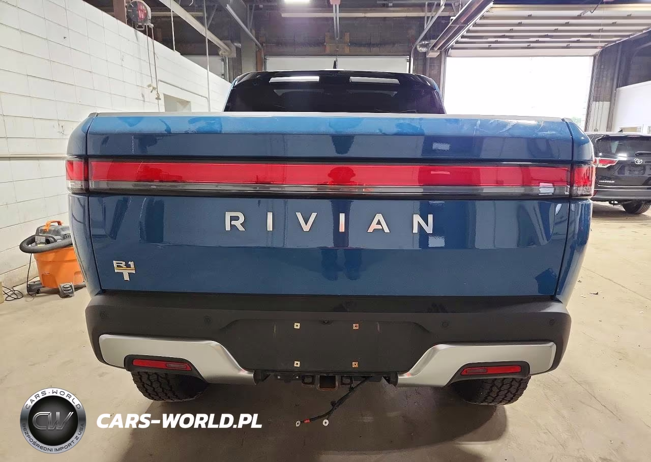 2022 Rivian R1T Launch Edition VIN:7FCTGAAL9NN003619 - 6