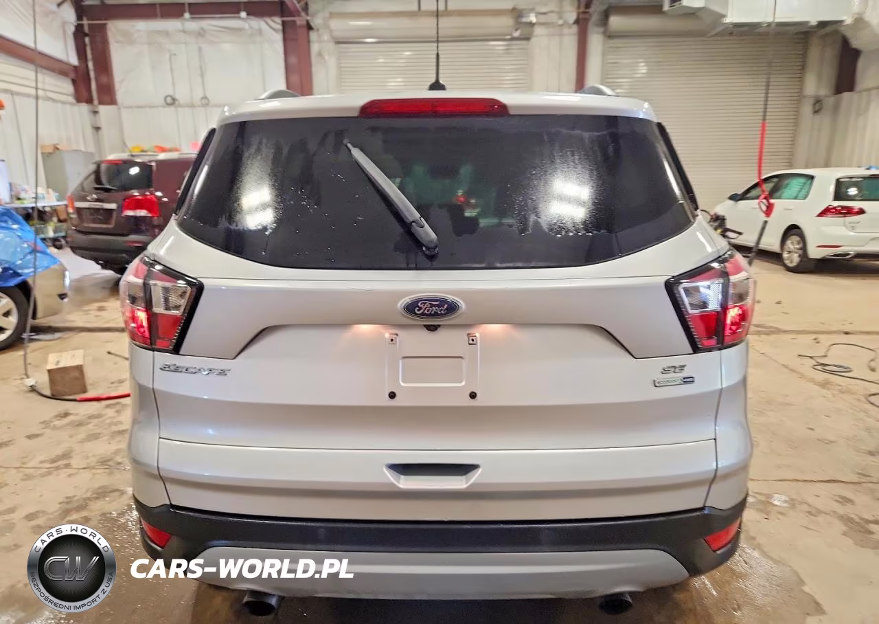 2017 Ford Escape Se VIN:1FMCU9GD6HUC03764 - 6