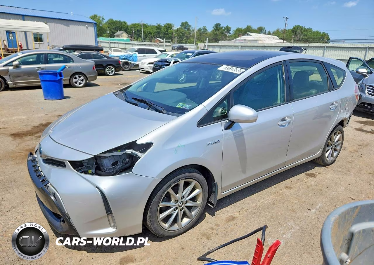 2017 Toyota Prius V Five – zdjęcie 1 z 12