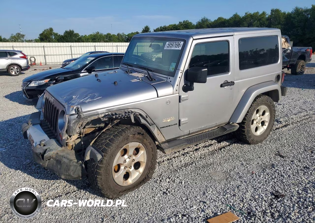 2013 Jeep Wrangler Sahara – zdjęcie 1 z 13