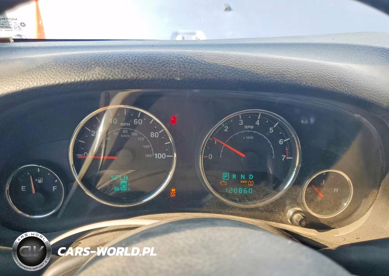2013 Jeep Wrangler Sahara VIN:1C4AJWBG1DL670448 - 9