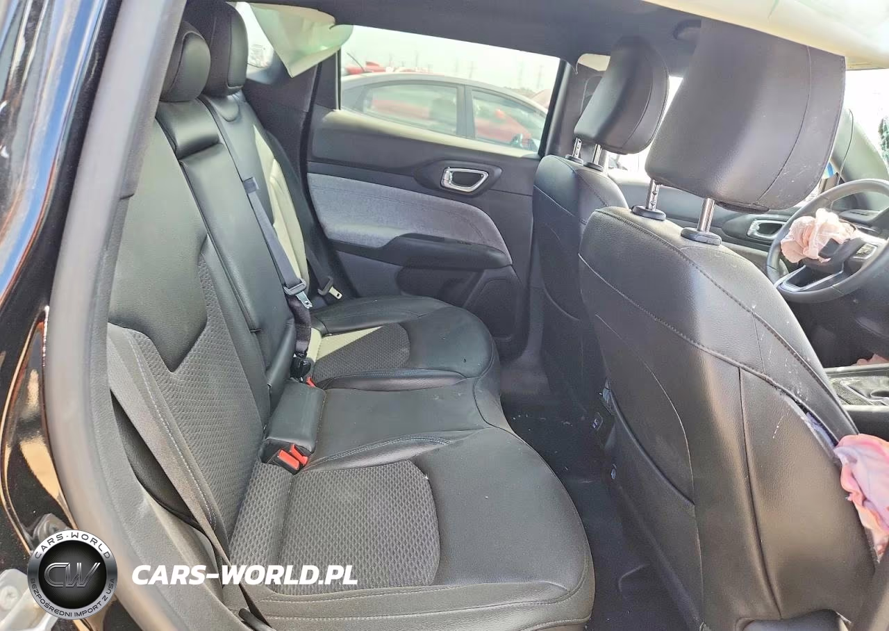 2024 Jeep Compass Latitude VIN:3C4NJDBN6RT101594 - 10