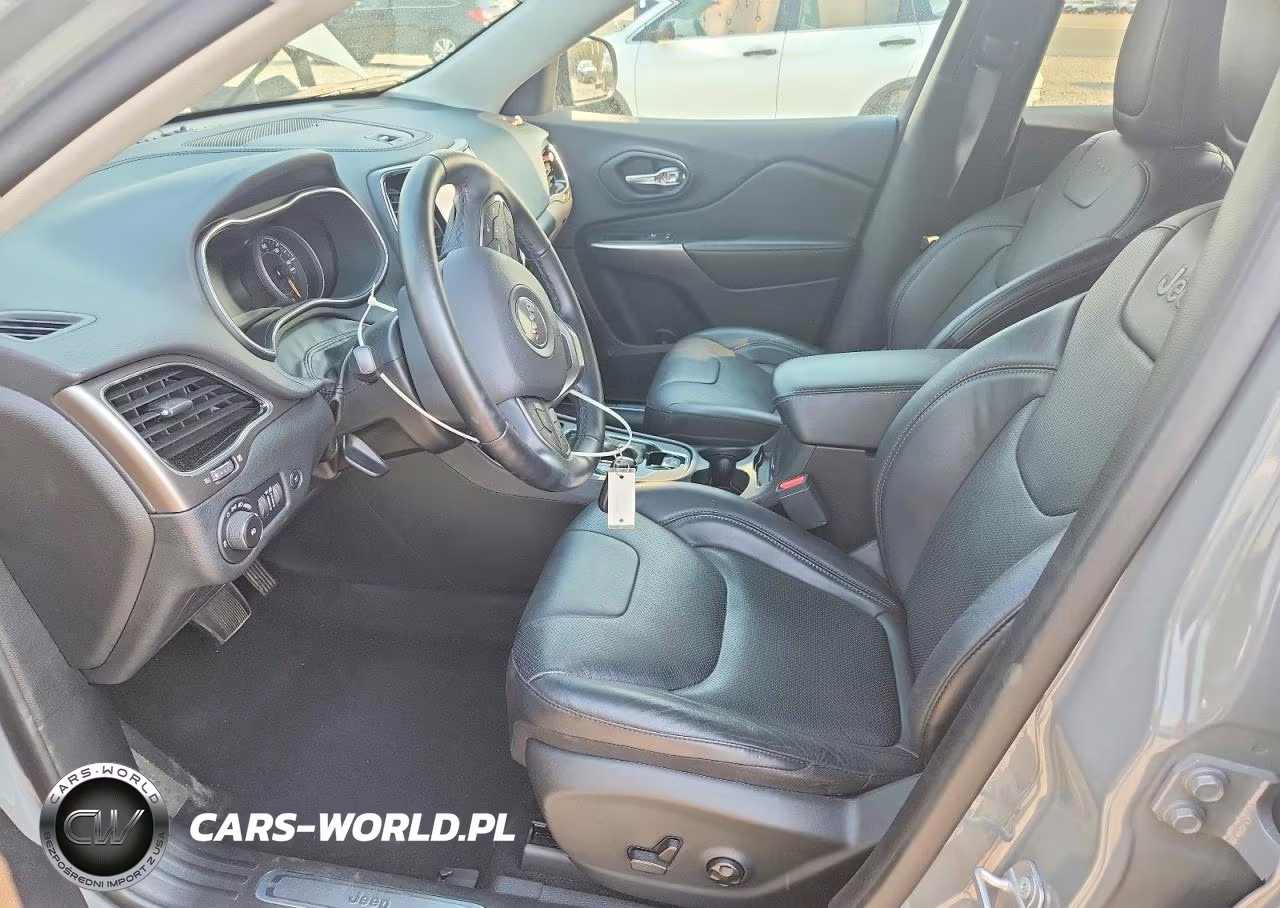 2020 Jeep Cherokee Limited VIN:1C4PJMDX2LD575370 - 7
