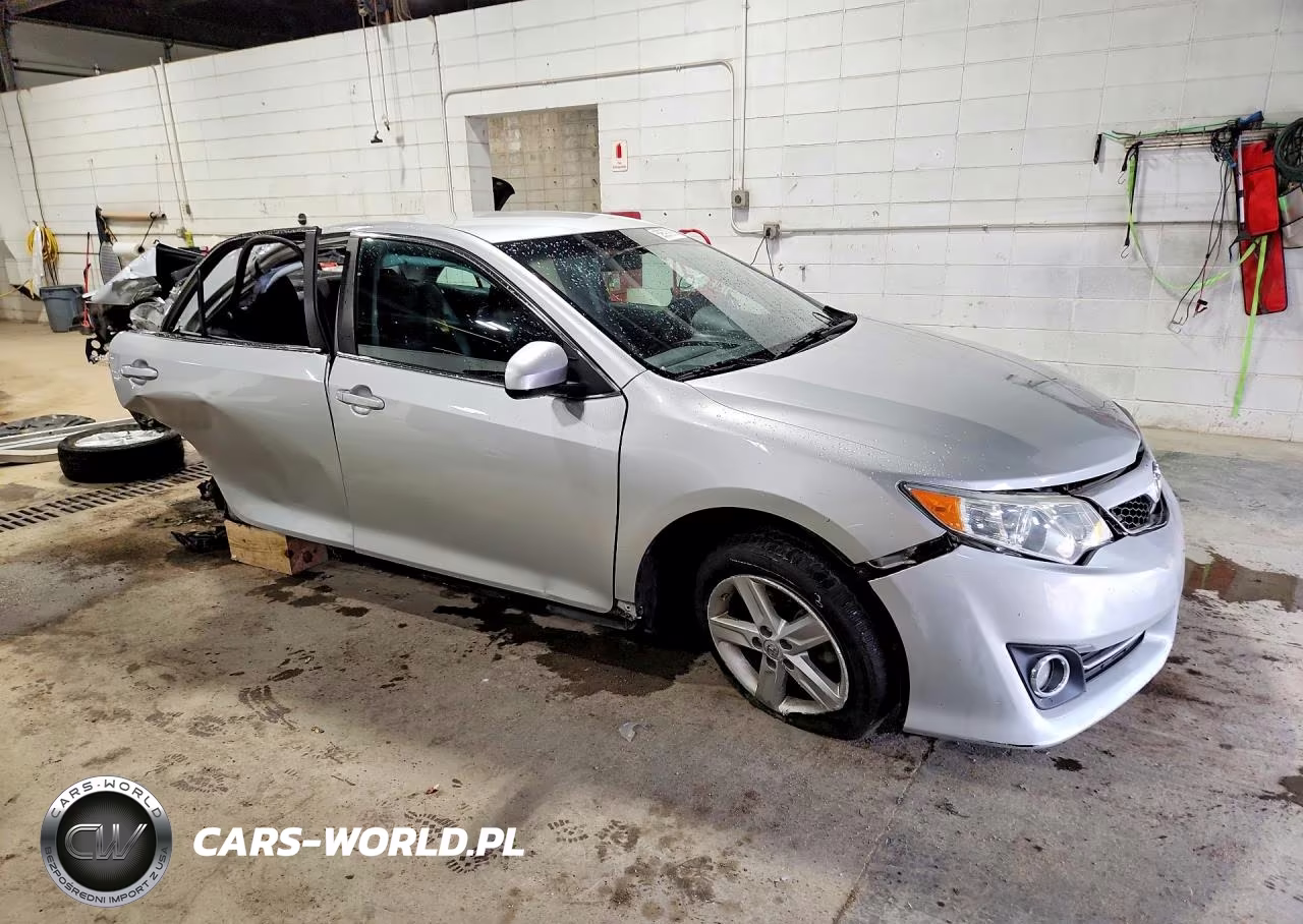 2013 Toyota Camry Se VIN:4T1BF1FK1DU209490 - 4