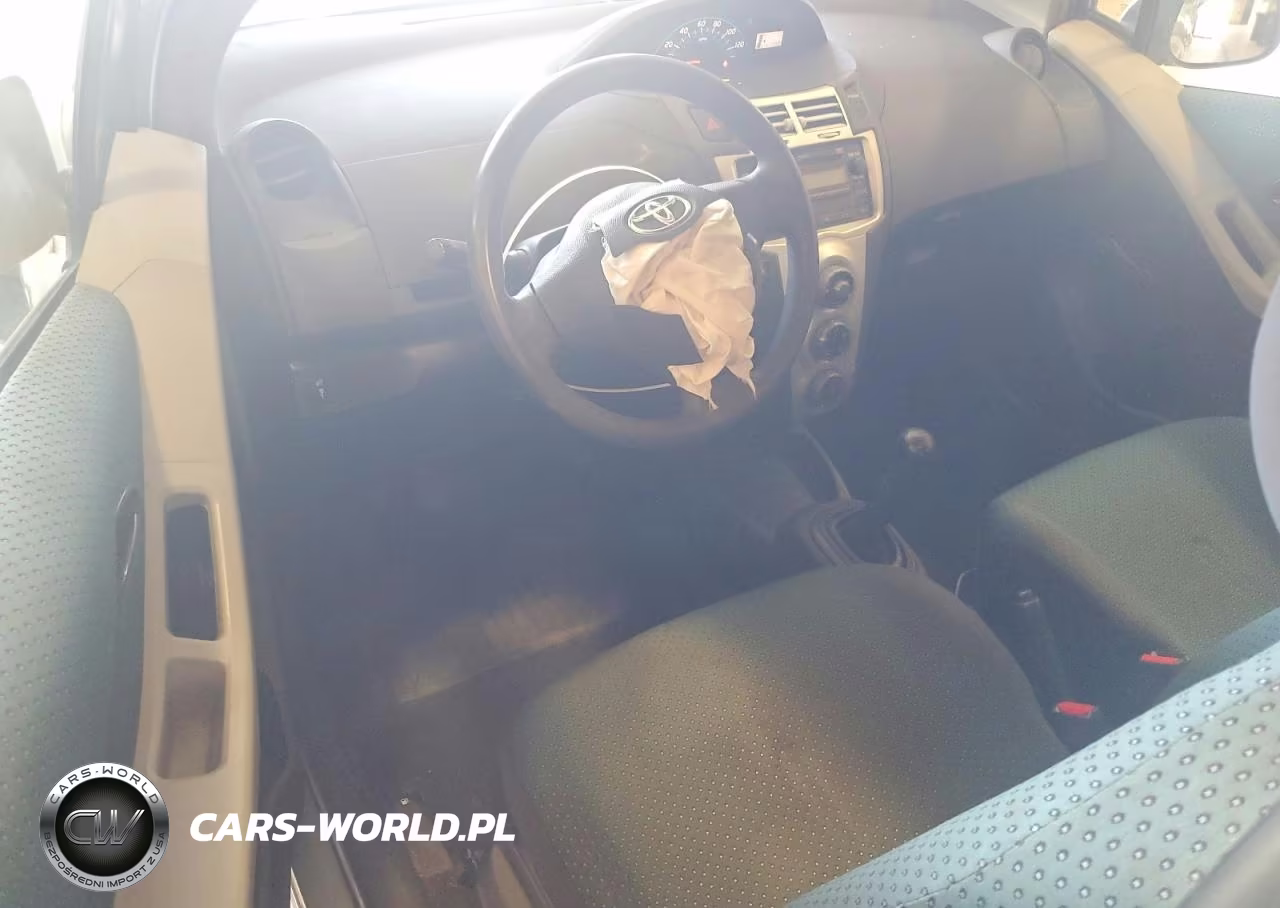 2007 Toyota Yaris Base VIN:JTDJT923475051652 - 8
