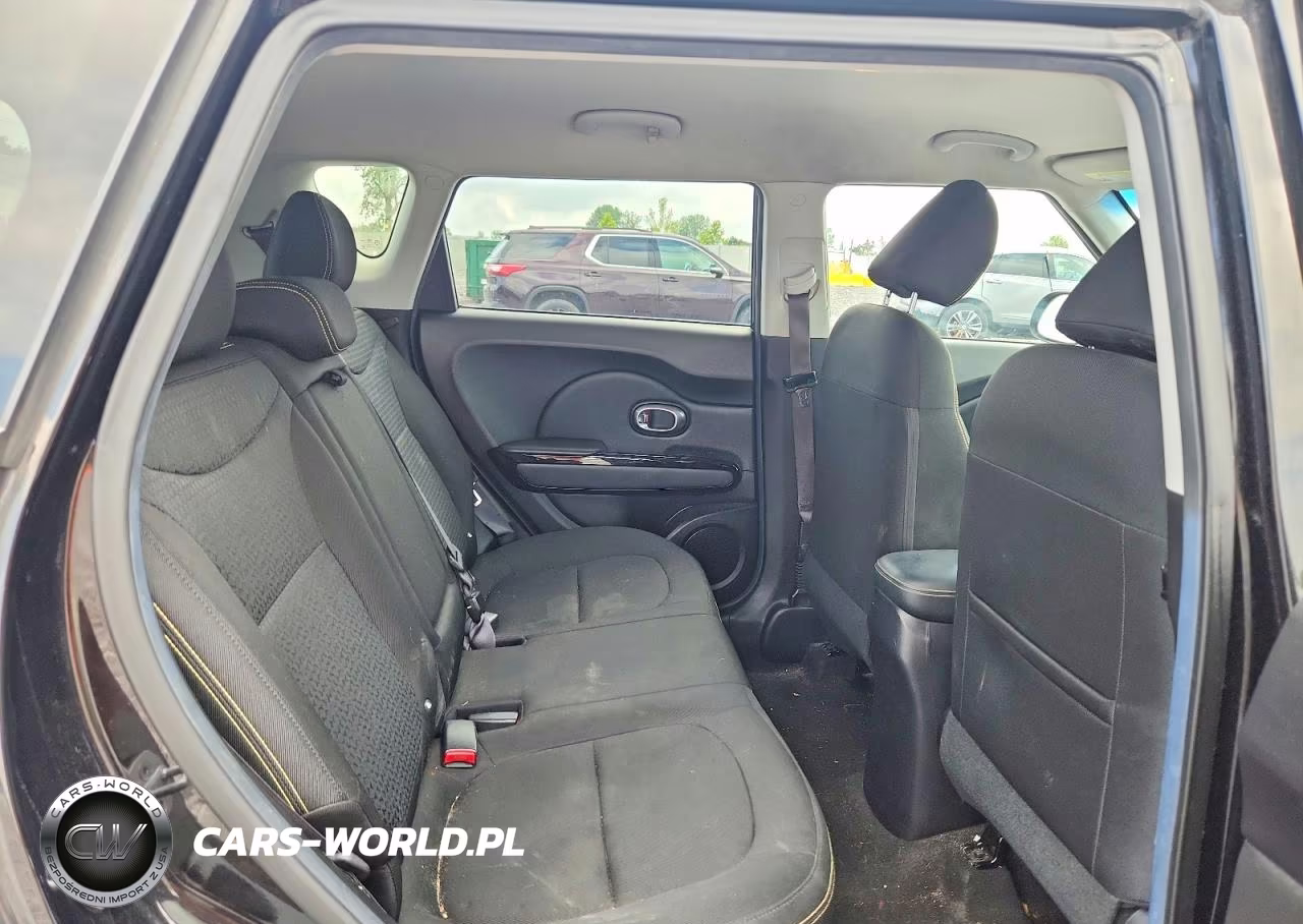 2015 Kia Soul + VIN:KNDJP3A50F7204051 - 10
