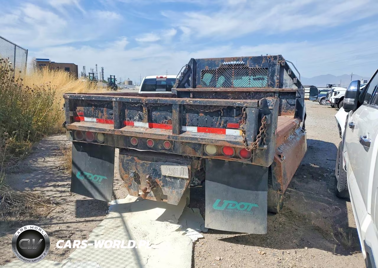 2004 Ford F450 Super Duty VIN:1FDXW46P04ED21498 - 3