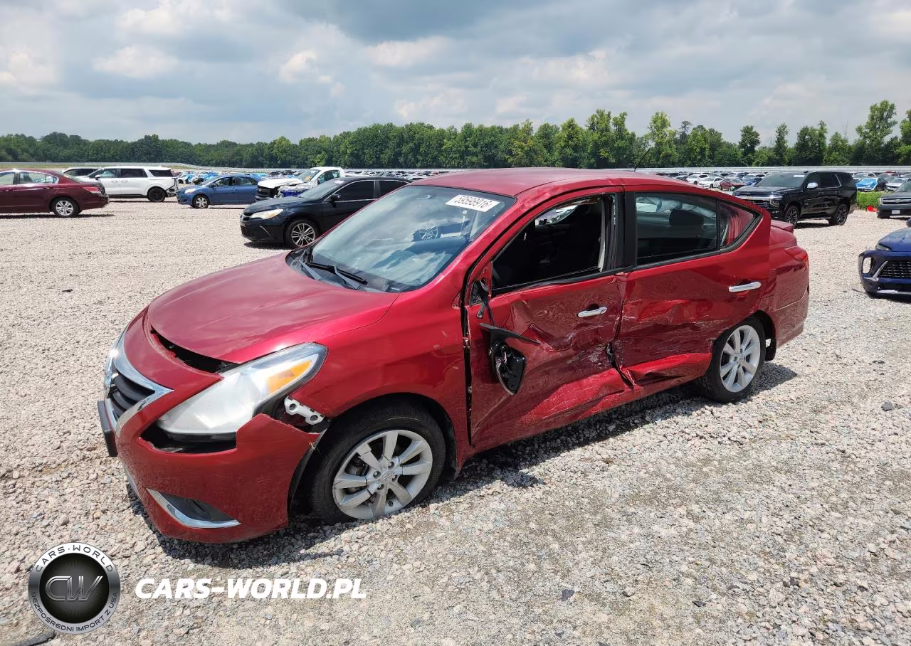 2015 Nissan Versa 1.6 Sl