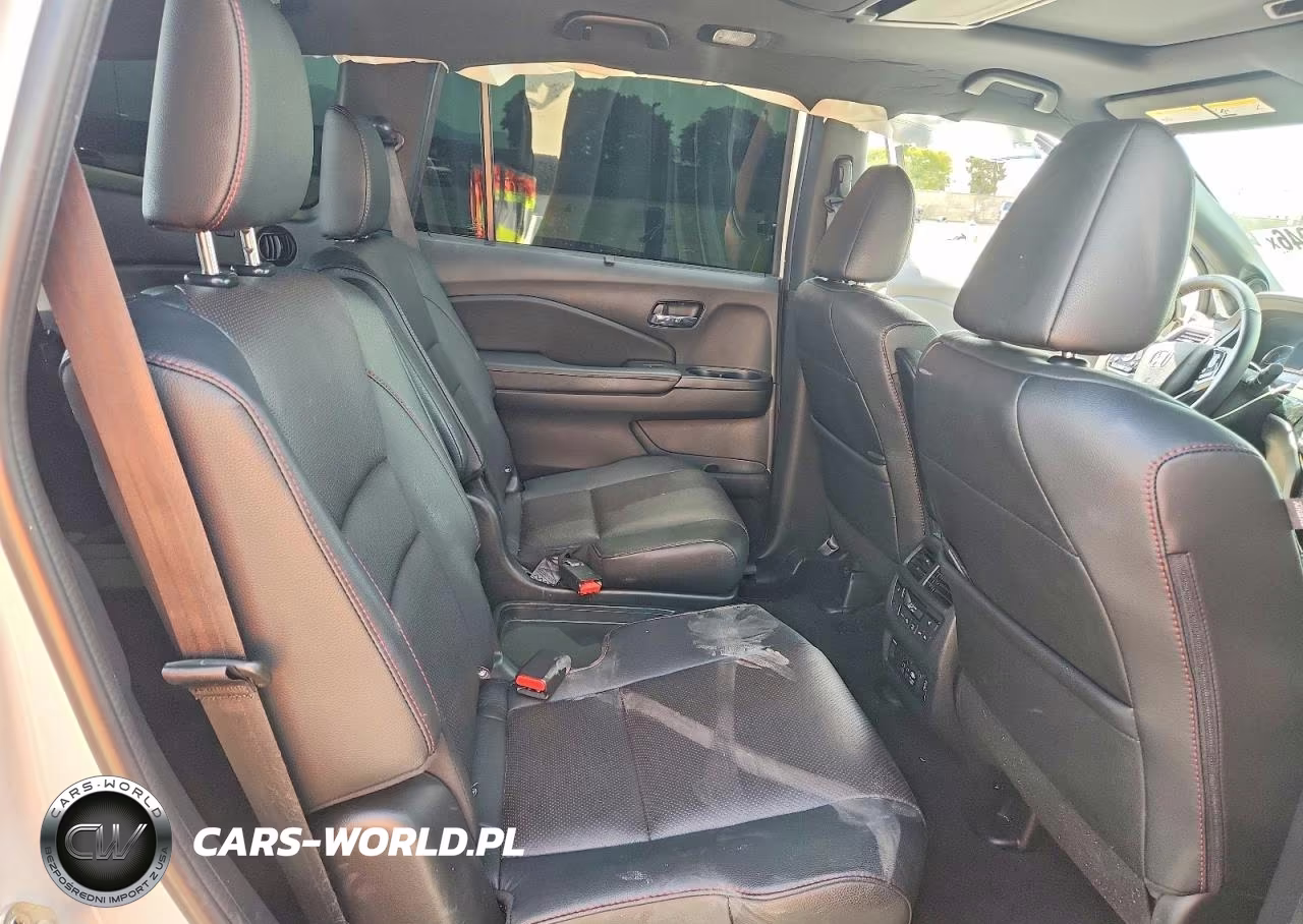 2022 Honda Pilot Black VIN:5FNYF6H75NB067725 - 11