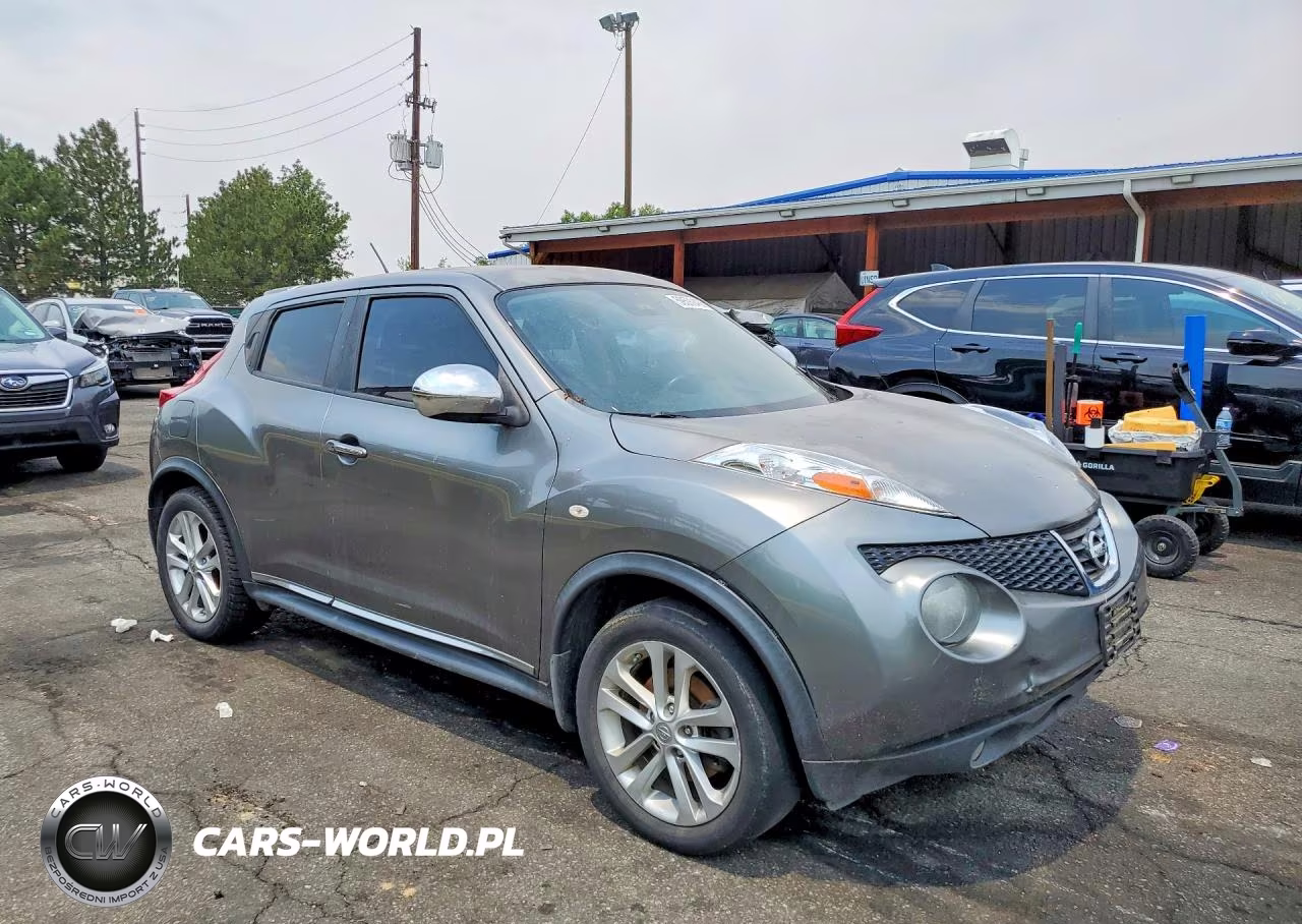 2011 Nissan Juke S VIN:JN8AF5MV1BT022343 - 4