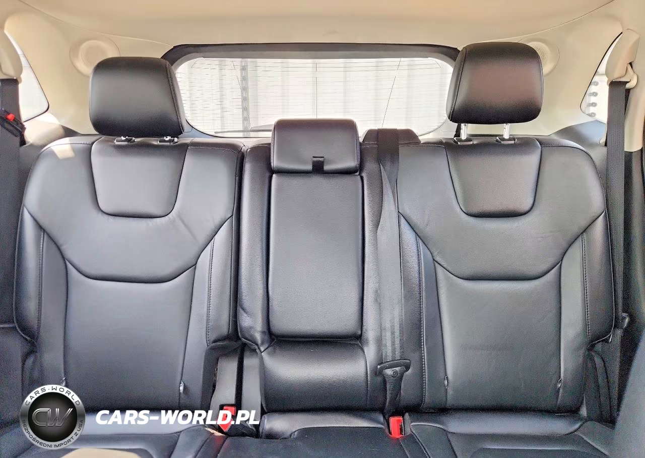 2019 Ford Edge Titanium VIN:2FMPK4K90KBB10622 - 10