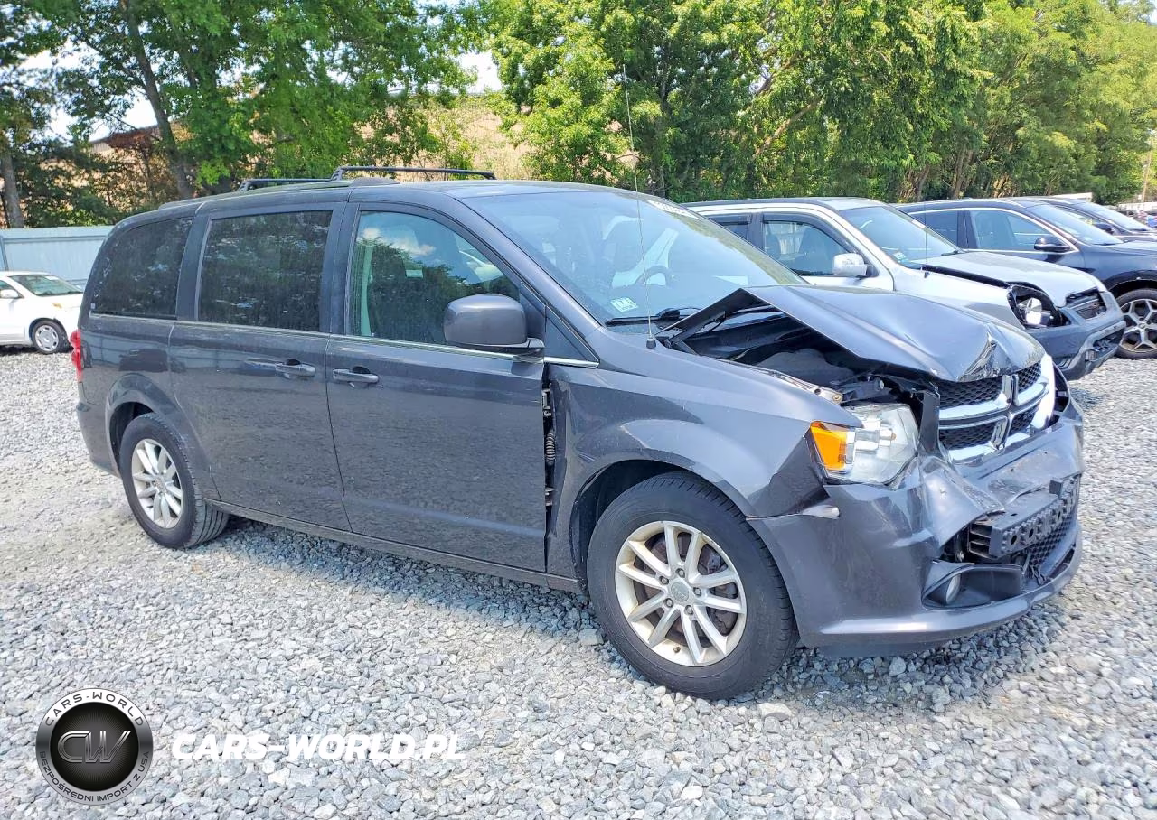 2018 Dodge Grand Caravan Sxt VIN:2C4RDGCG4JR265671 - 4