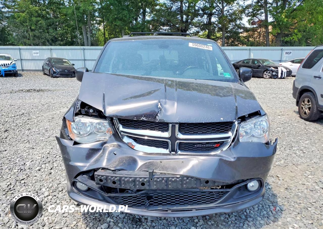 2018 Dodge Grand Caravan Sxt VIN:2C4RDGCG4JR265671 - 5