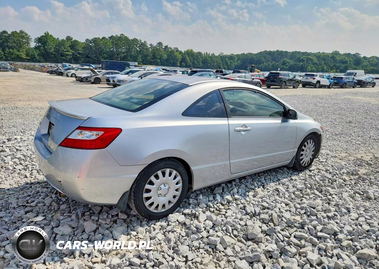 2007 Honda Civic Lx VIN:2HGFG12647H576887 - 3