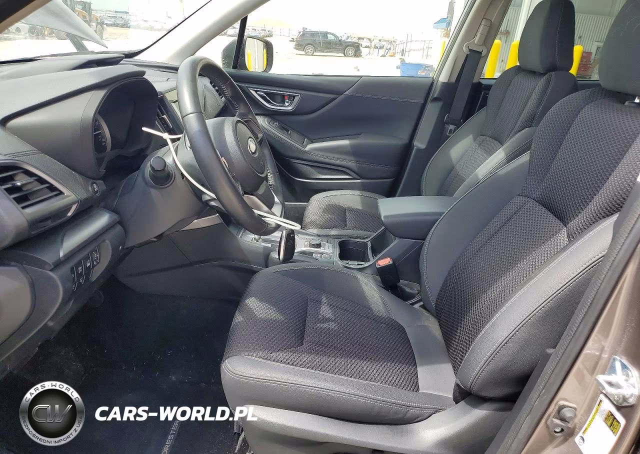 2023 Subaru Forester Premium VIN:JF2SKAEC1PH530602 - 7