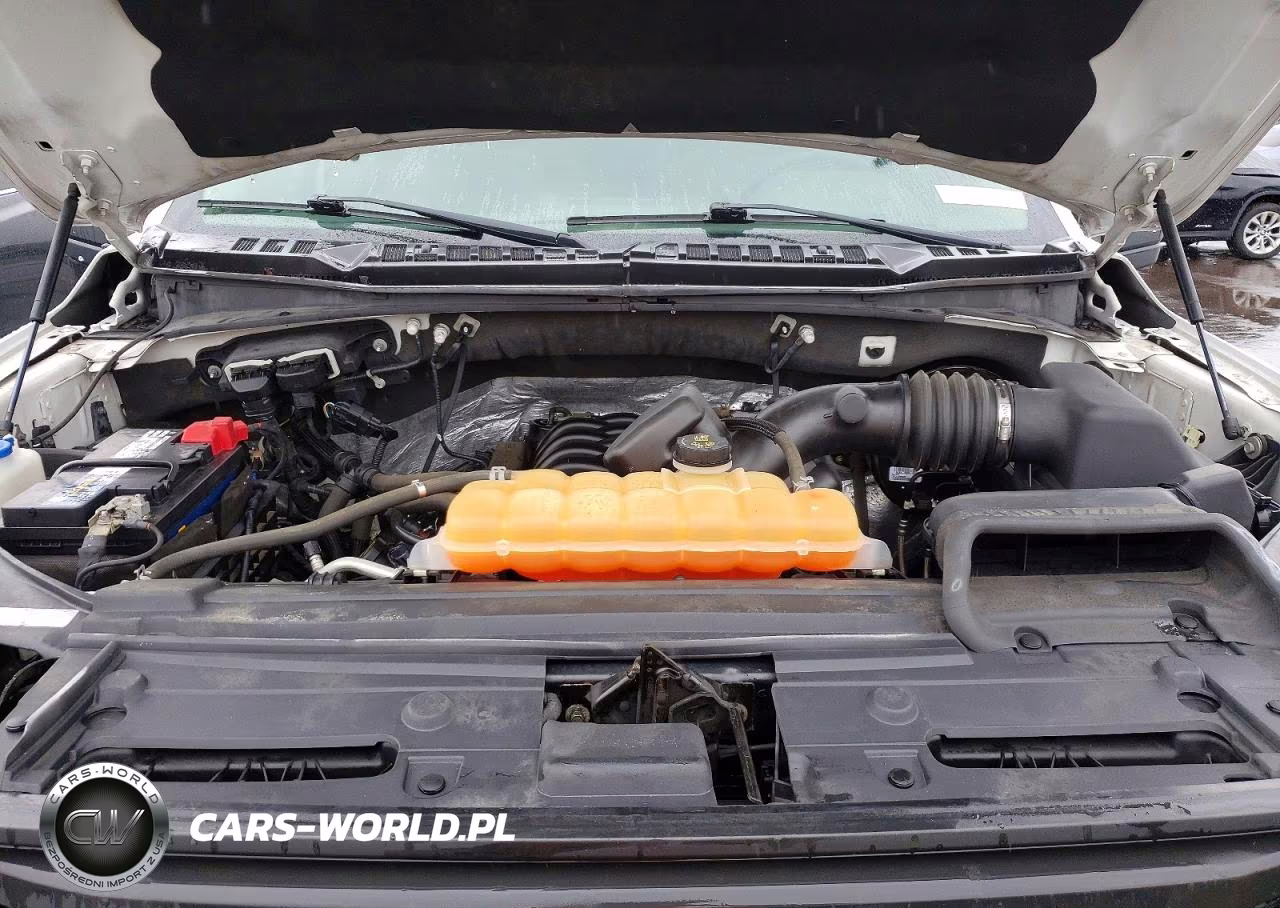2017 Ford F150 VIN:1FTMF1CFXHKD77263 - 11