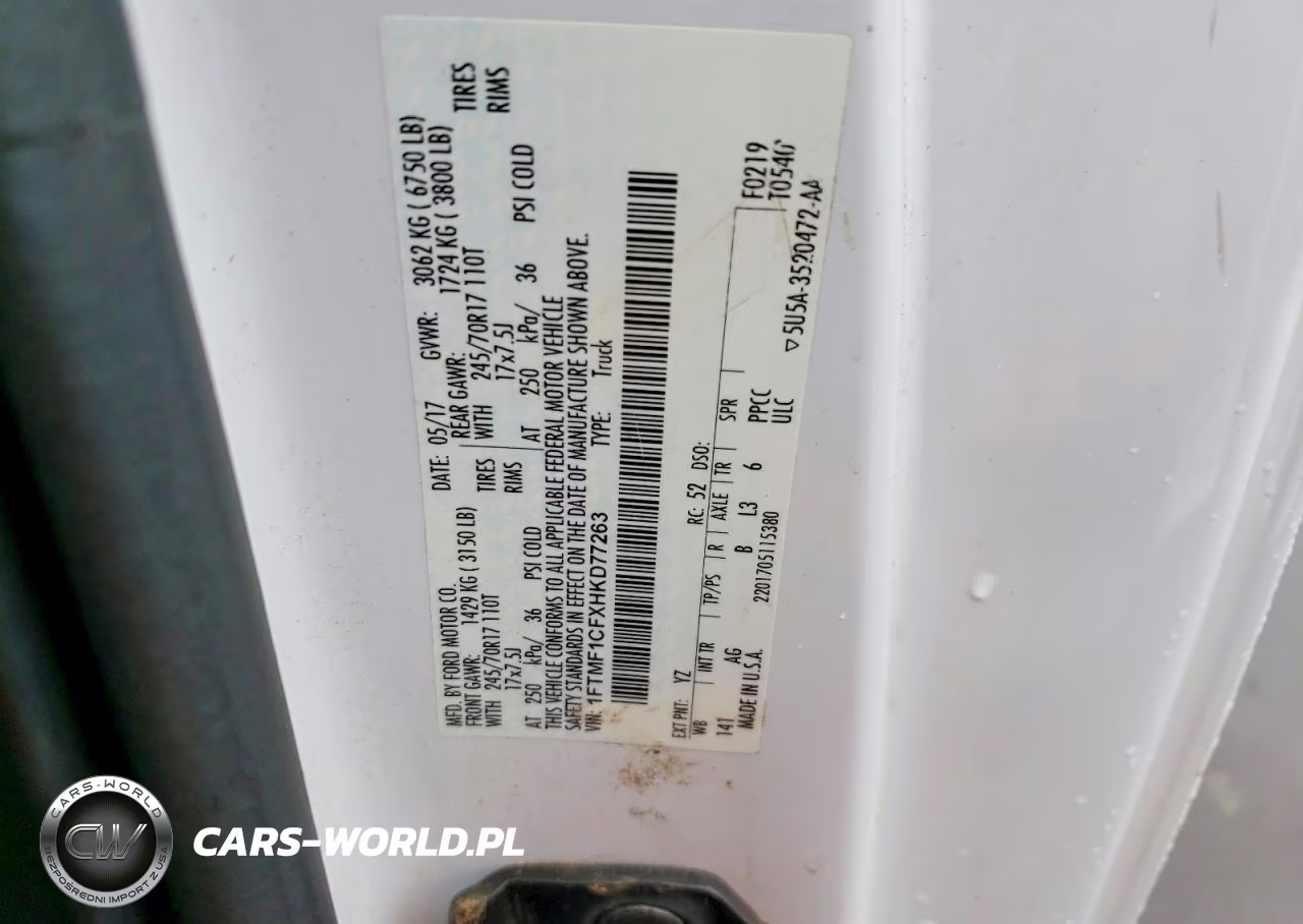 2017 Ford F150 VIN:1FTMF1CFXHKD77263 - 12