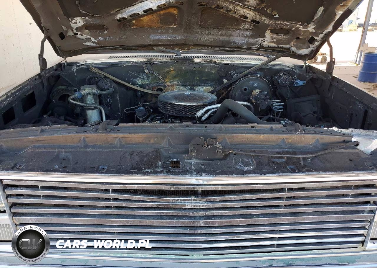 1985 Chevrolet K10 VIN:1GCEK14N4FS159614 - 11