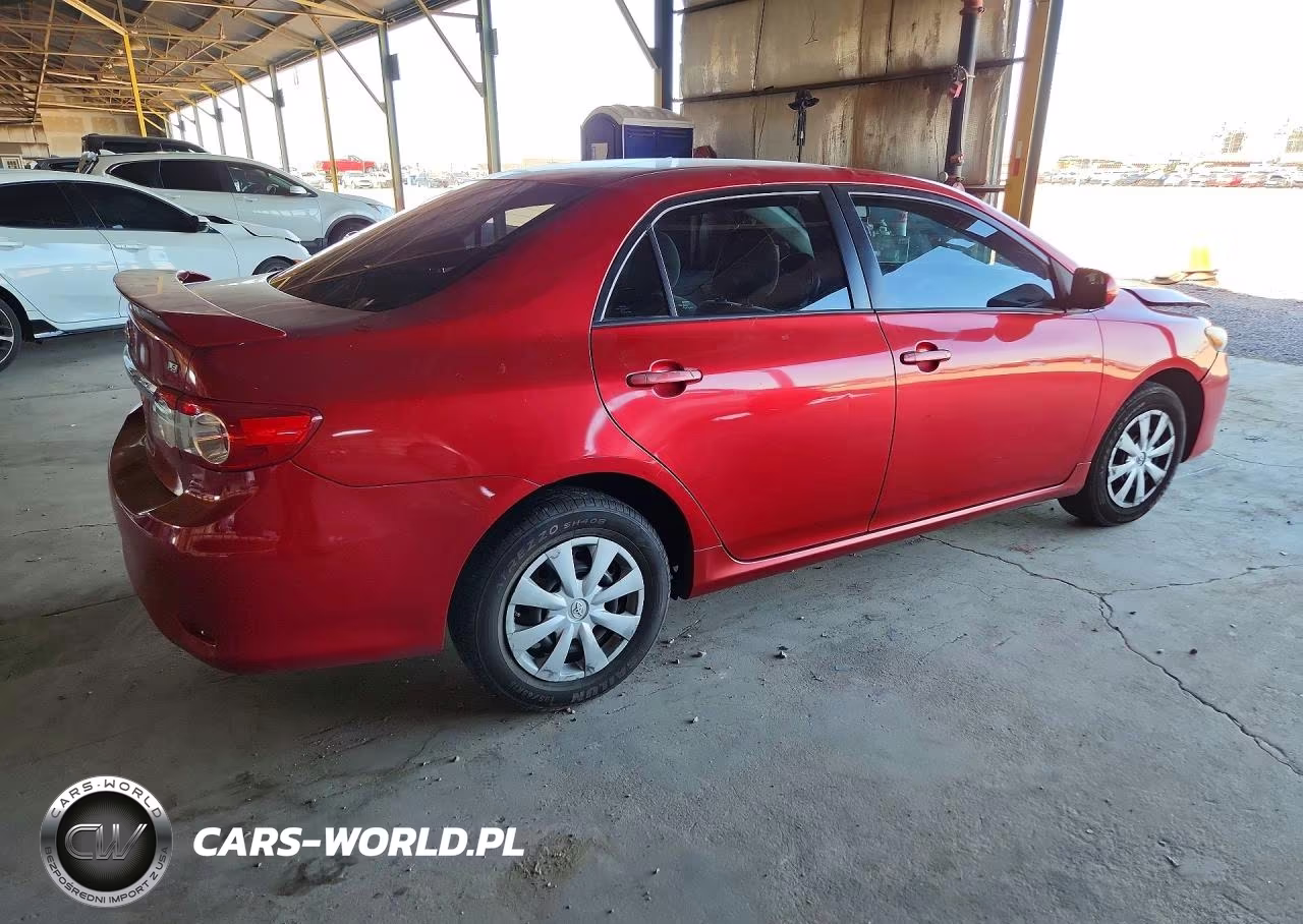 2011 Toyota Corolla Le VIN:2T1BU4EE8BC720695 - 3