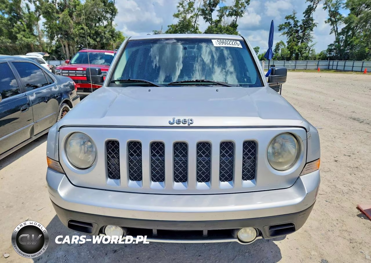 2011 Jeep Patriot Latitude VIN:1J4NF4GB9BD244979 - 5