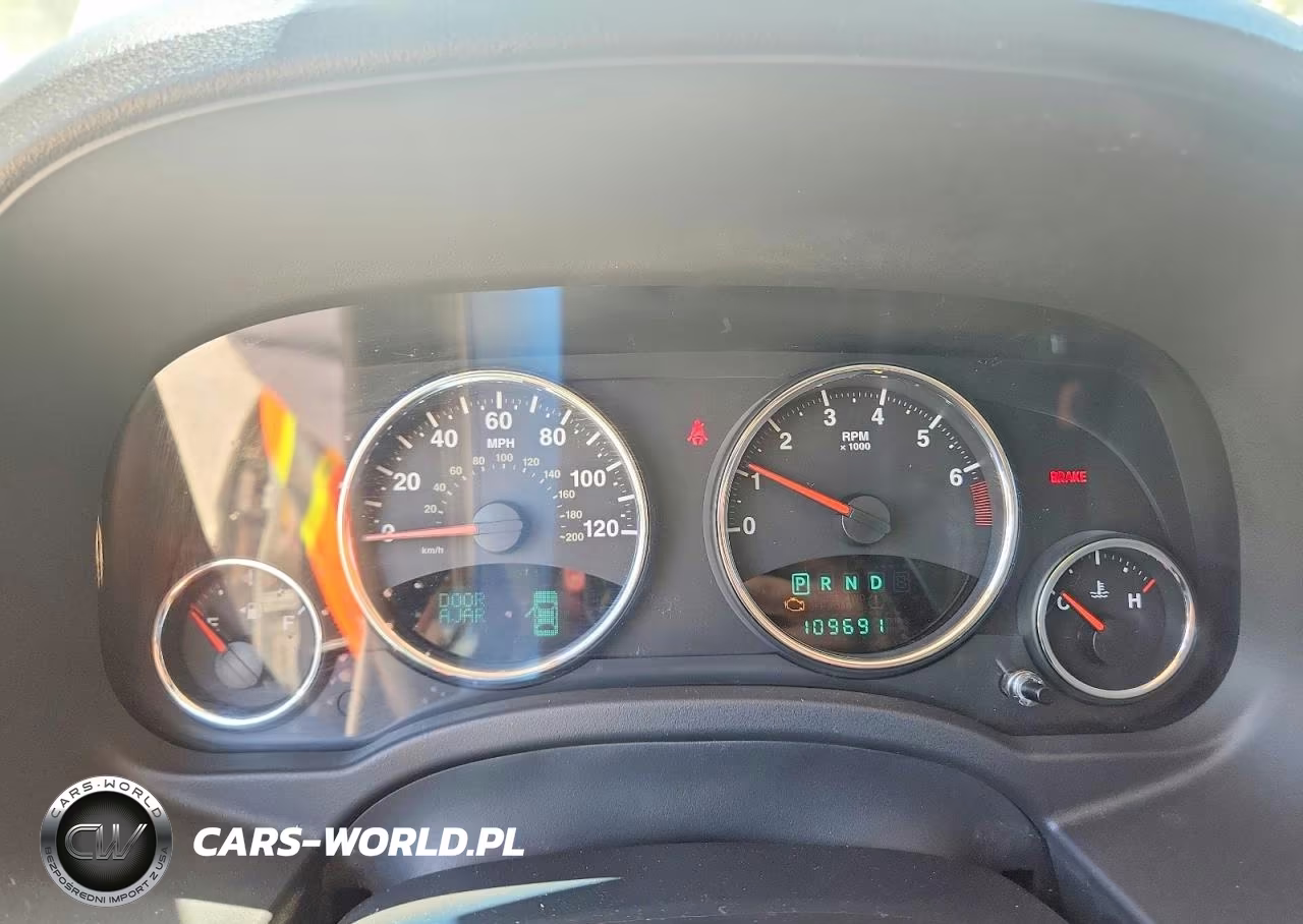2011 Jeep Patriot Latitude VIN:1J4NF4GB9BD244979 - 9