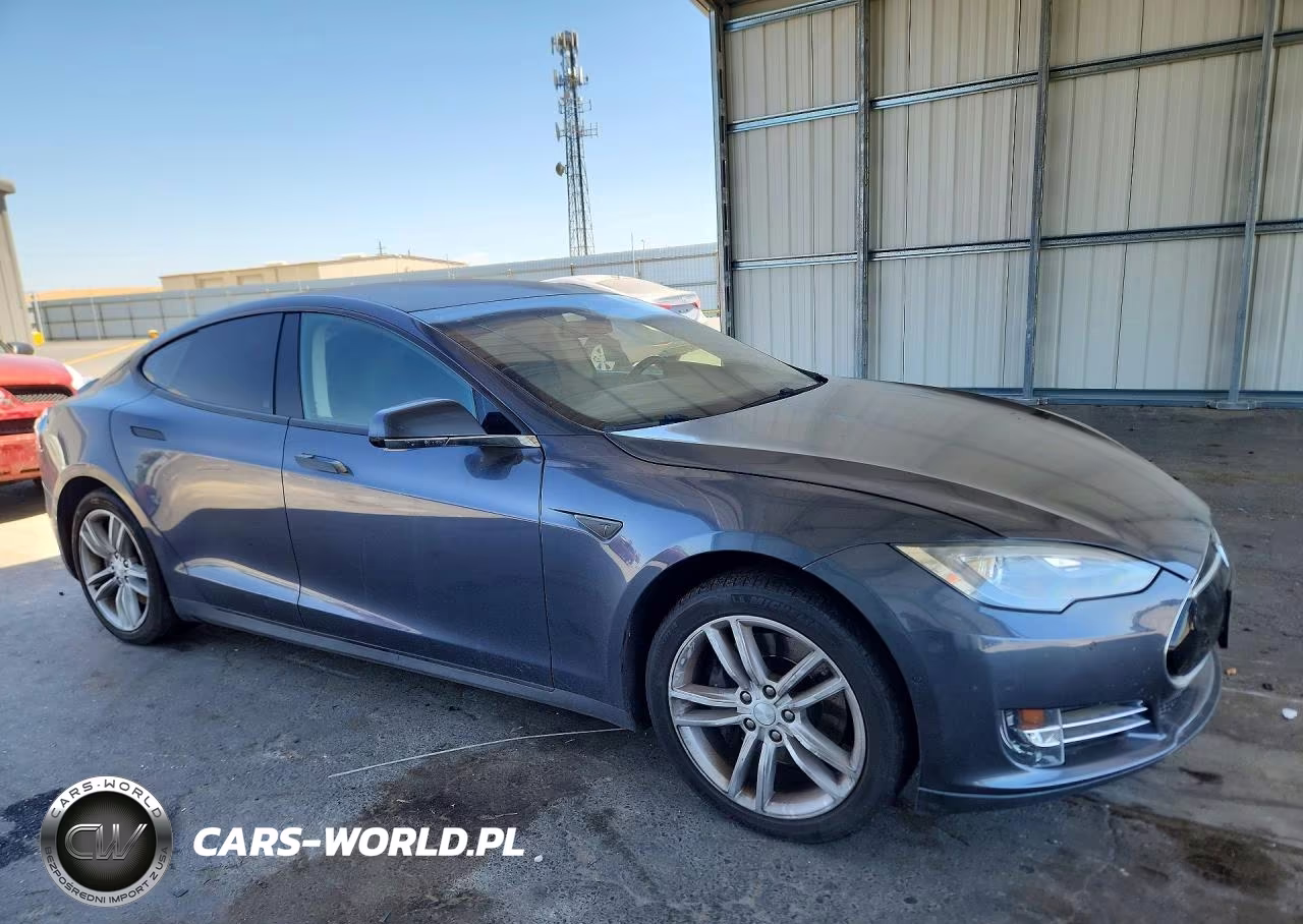 2015 Tesla Model S 85 VIN:5YJSA1H14FFP77218 - 4