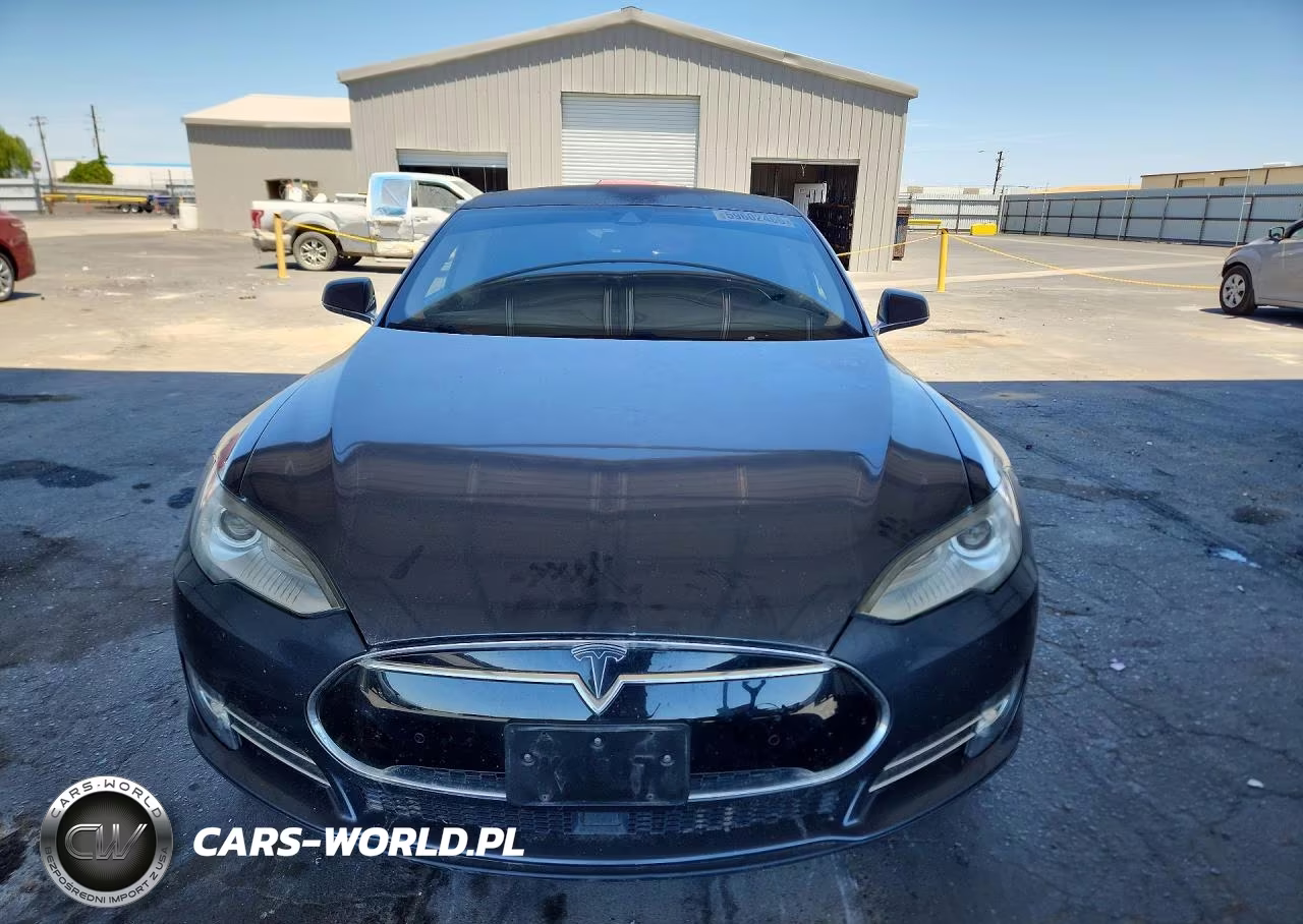 2015 Tesla Model S 85 VIN:5YJSA1H14FFP77218 - 5