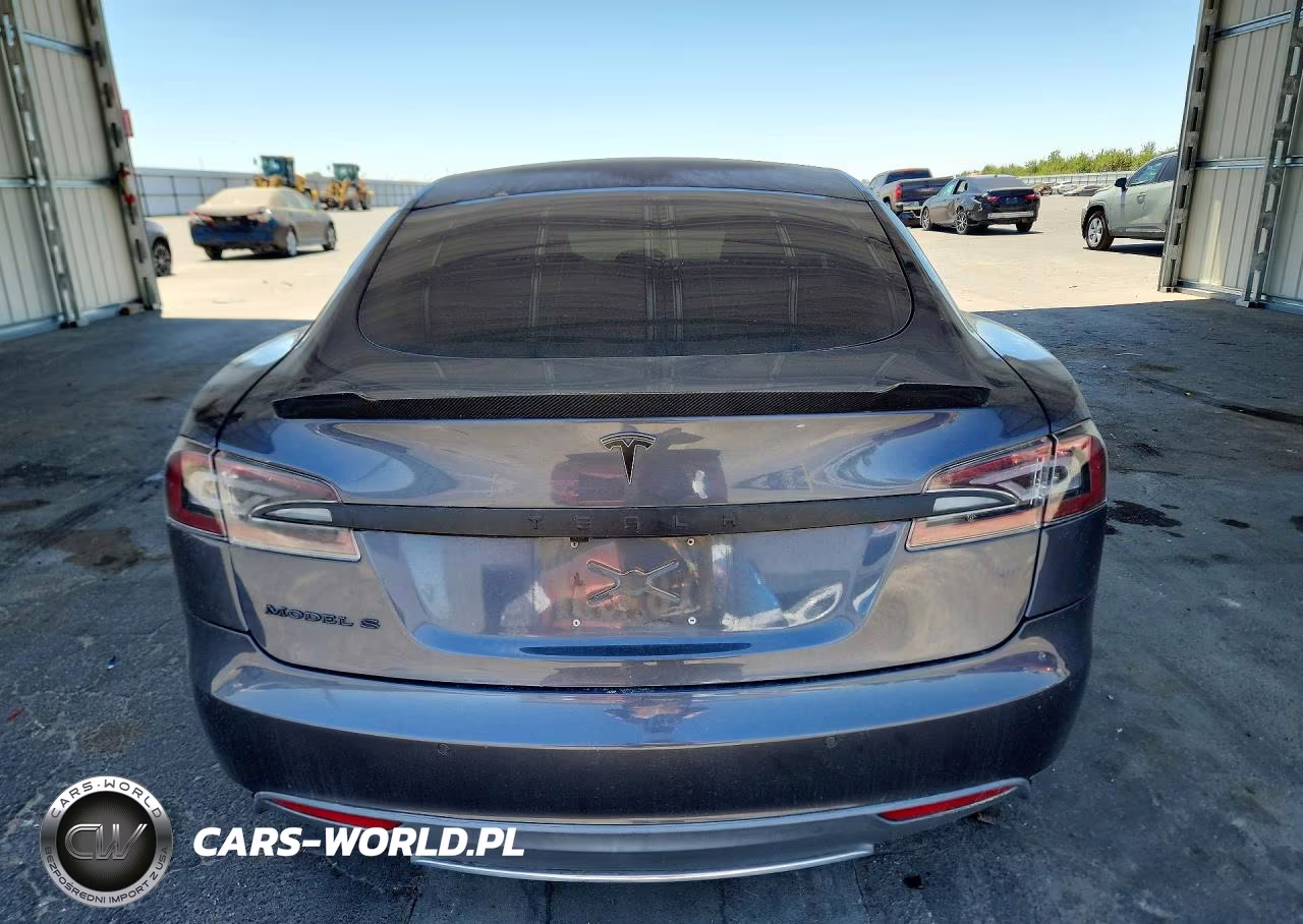 2015 Tesla Model S 85 VIN:5YJSA1H14FFP77218 - 6
