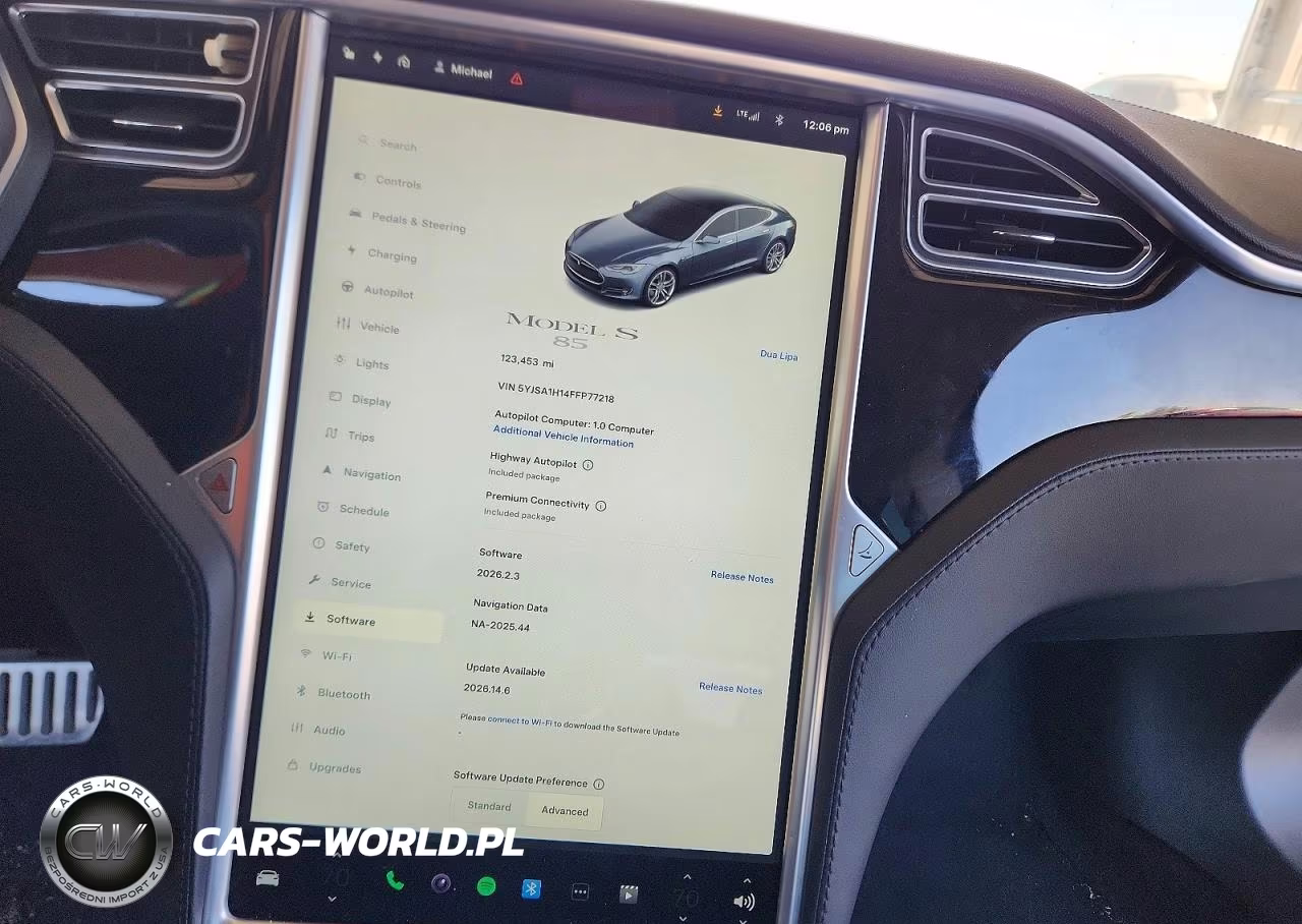 2015 Tesla Model S 85 VIN:5YJSA1H14FFP77218 - 9