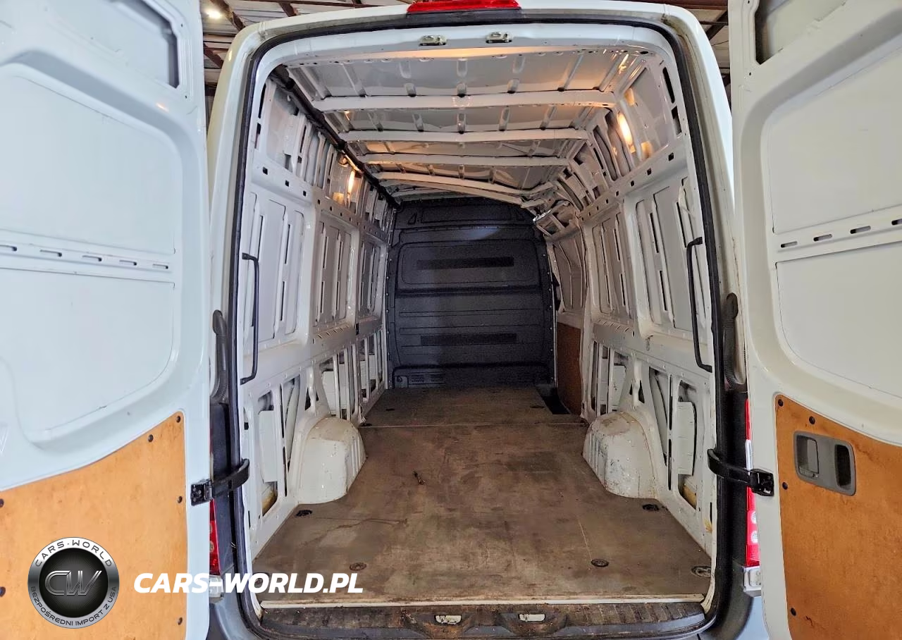 2018 Mercedes-Benz Sprinter 2500 Delivery Van VIN:WD3PE8CD7JP618528 - 10