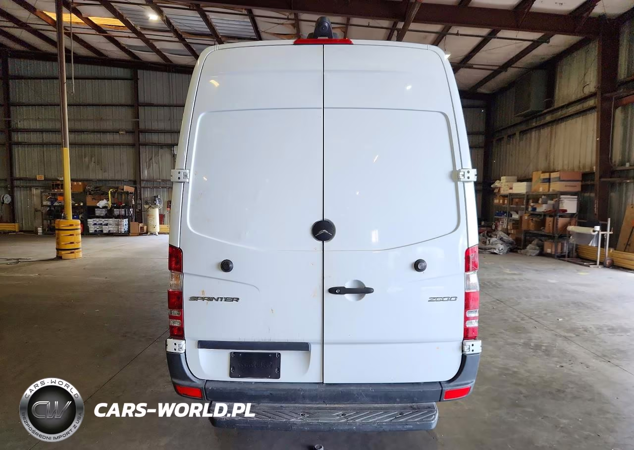 2018 Mercedes-Benz Sprinter 2500 Delivery Van VIN:WD3PE8CD7JP618528 - 6